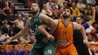 Ян Вуюкас (слева) против Бояна Дублевича