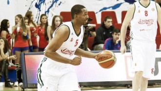 Деррик Браун