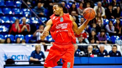 Деррик Браун