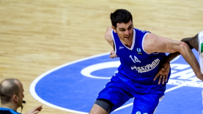 Деян Боровняк