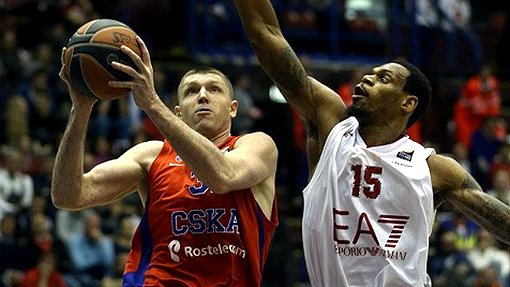 Виктор Хряпа (слева)