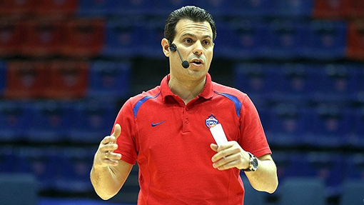 Димитрис Итудис