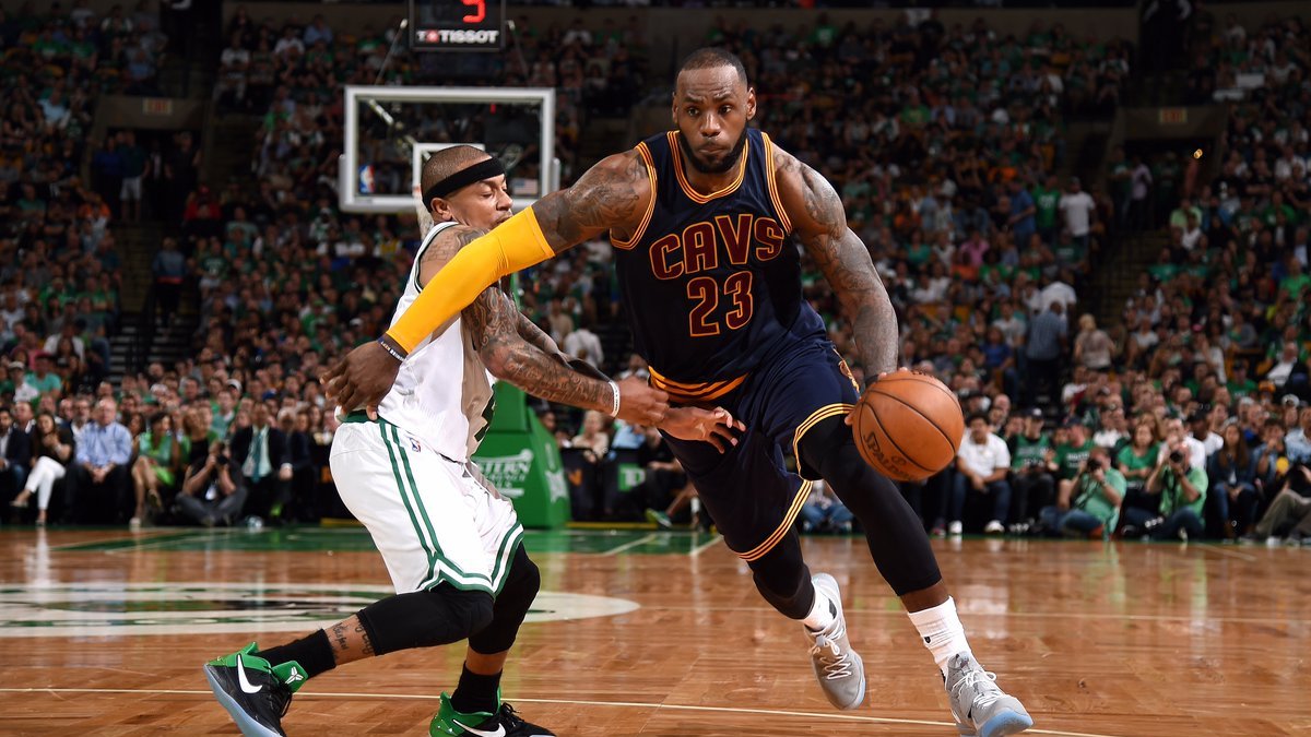 Леброн Джеймс против Айзеи Томаса