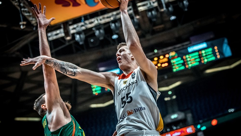 Литва обыграла Германию и вышла в плей-офф с первого места в группе