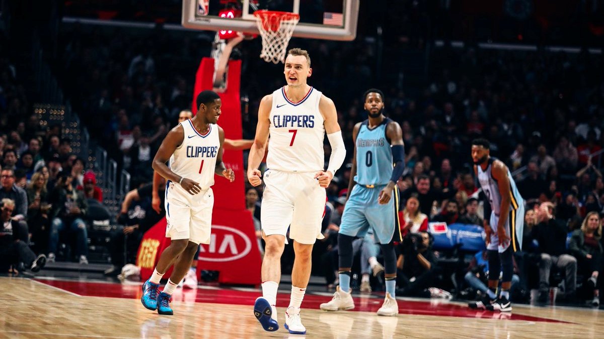 «Клипперс» сильнее «Мемфиса»