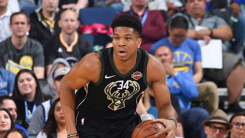 Яннис Адетокунбо