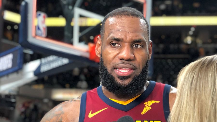 Леброн Джеймс