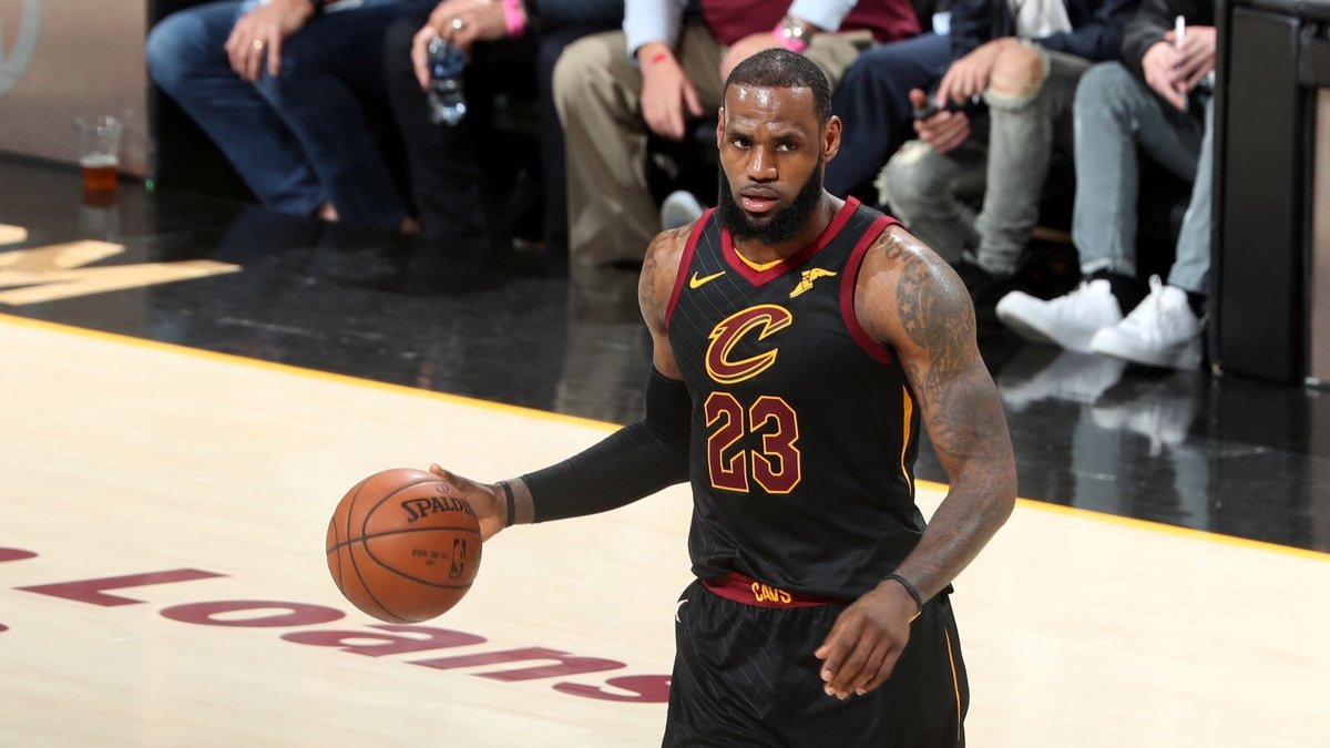 Леброн Джеймс