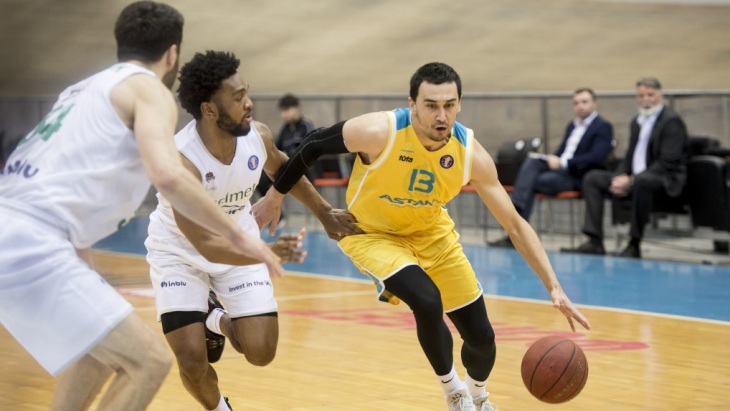 «Астана» добыла уверенную победу