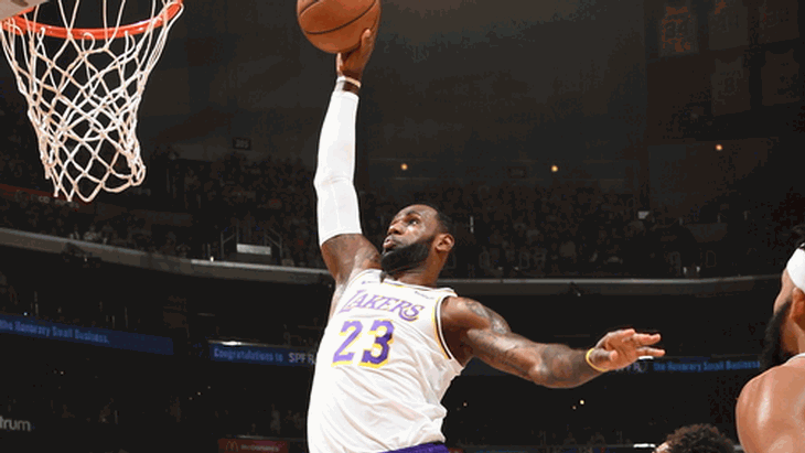 Леброн Джеймс