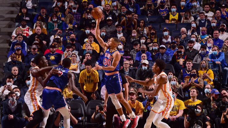 Стефен Карри в десятый раз за карьеру набрал в одном матче не менее 50 очков