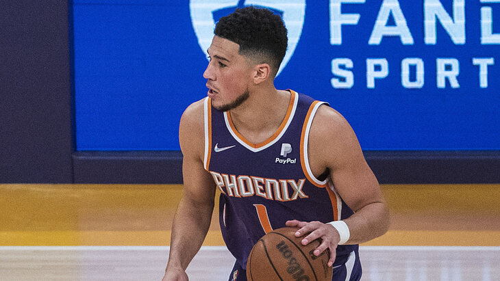 Девин Букер