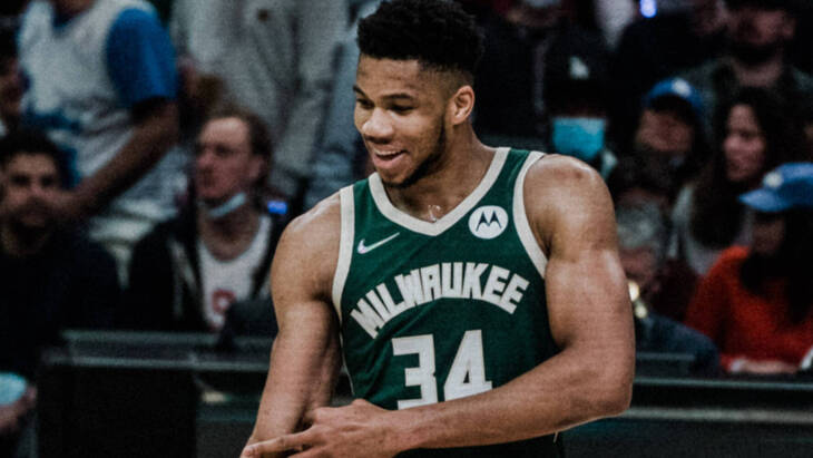 Яннис Адетокунбо