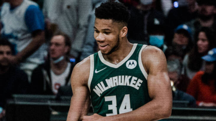 Яннис Адетокунбо