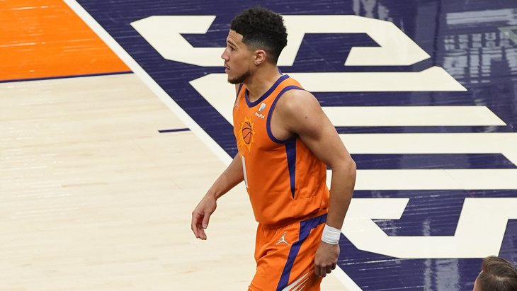 Девин Букер