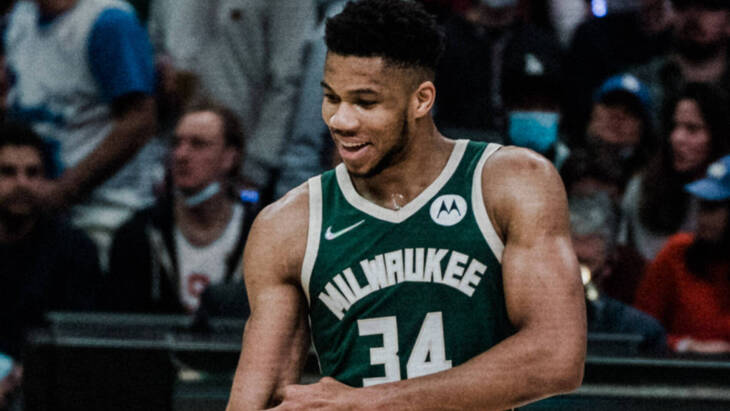 Яннис Адетокунбо