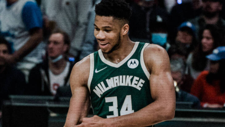 Яннис Адетокунбо