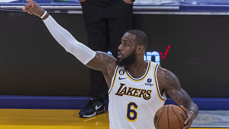 Леброн Джеймс