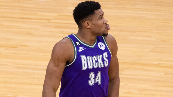 Яннис Адетокунбо