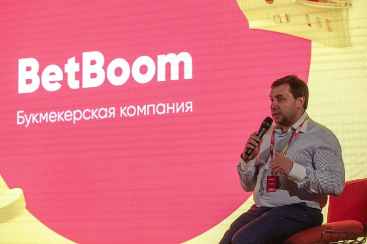 Константин Макаров во время презентации BetBoom