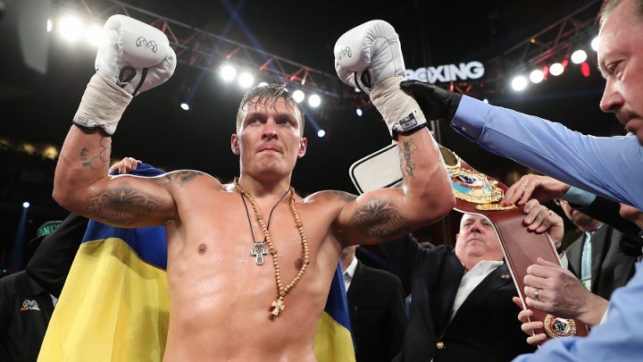 Александр Усик