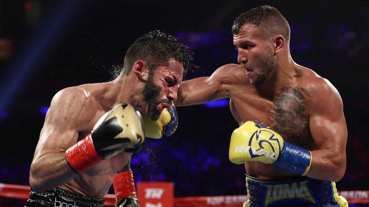 Василий Ломаченко получил травму