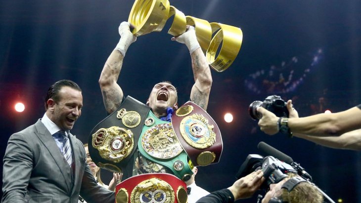 Александр Усик