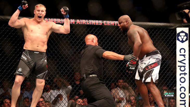 Сергей Павлович и Деррик Льюис