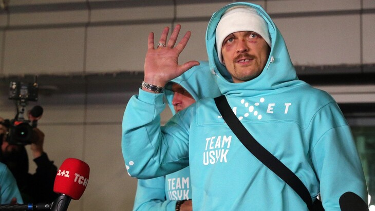 Александр Усик