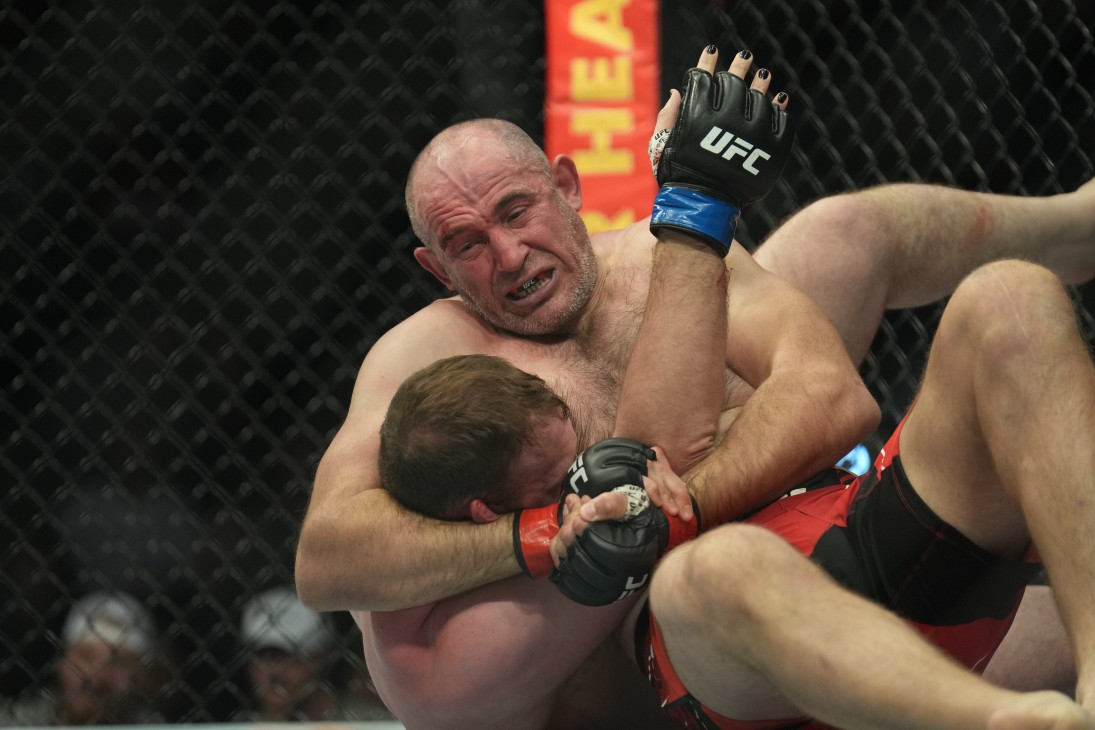 Алексей Олейник