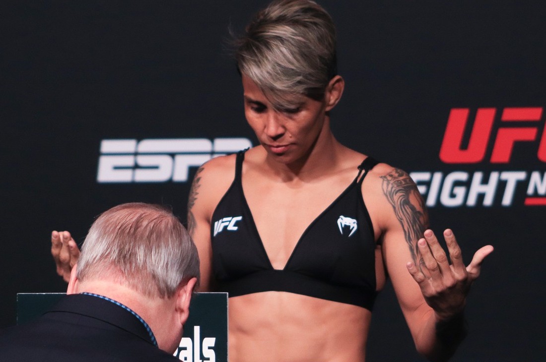 Аманда Лемос