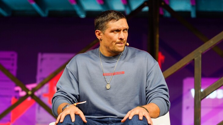 Александр Усик