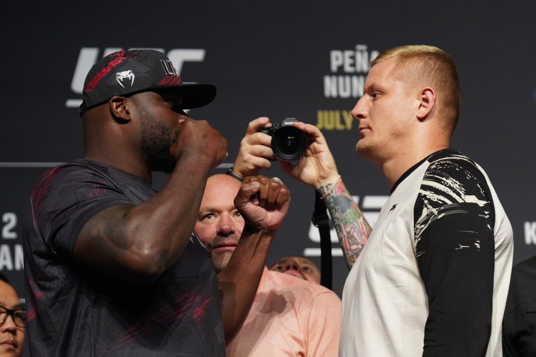 Деррик Льюис и Сергей Павлович