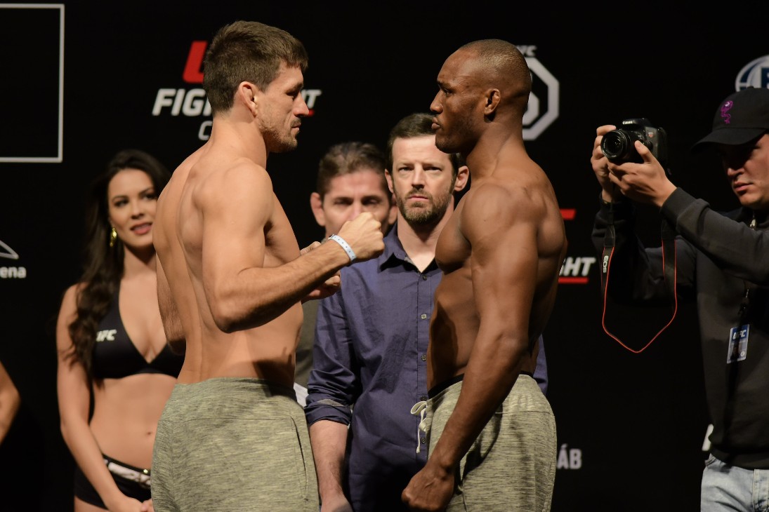 Камару Усман (справа)