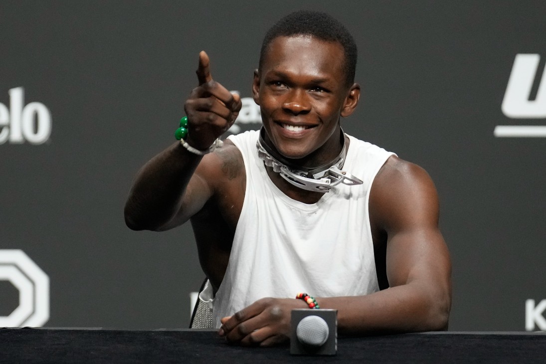 Исраэль Адесанья