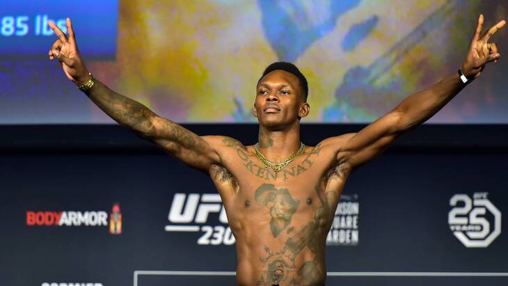 Исраэль Адесанья