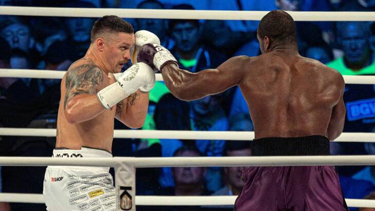 Александр Усик