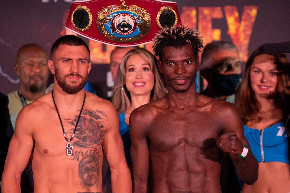 Василий Ломаченко и Ричард Комми