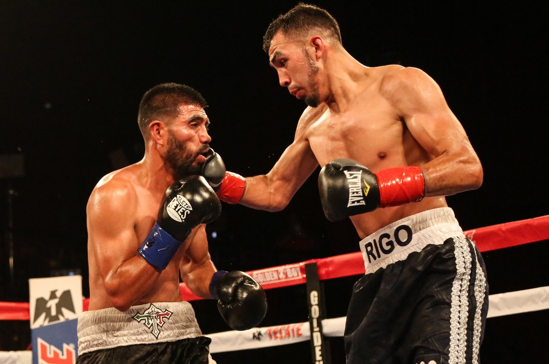 Рэй Варгас (справа)