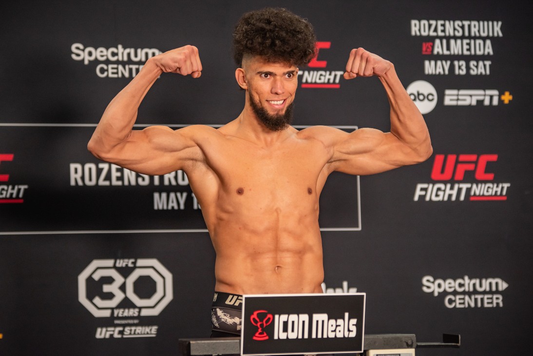 Джонни Уокер