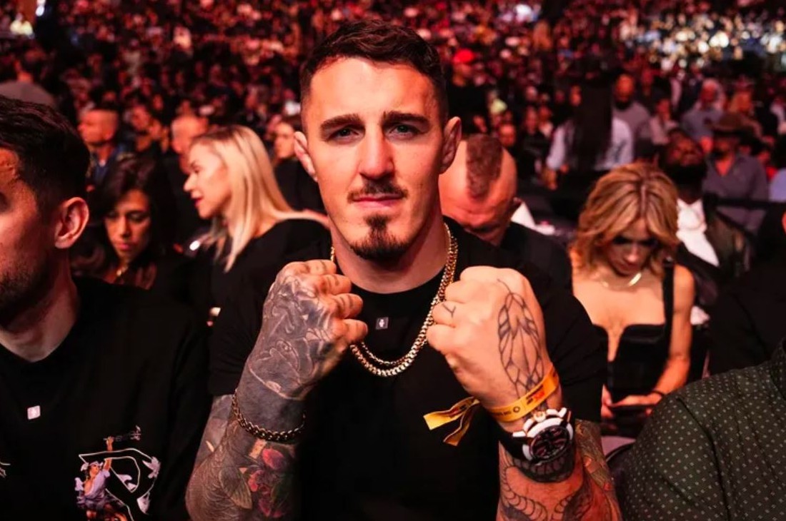 Том Аспиналл