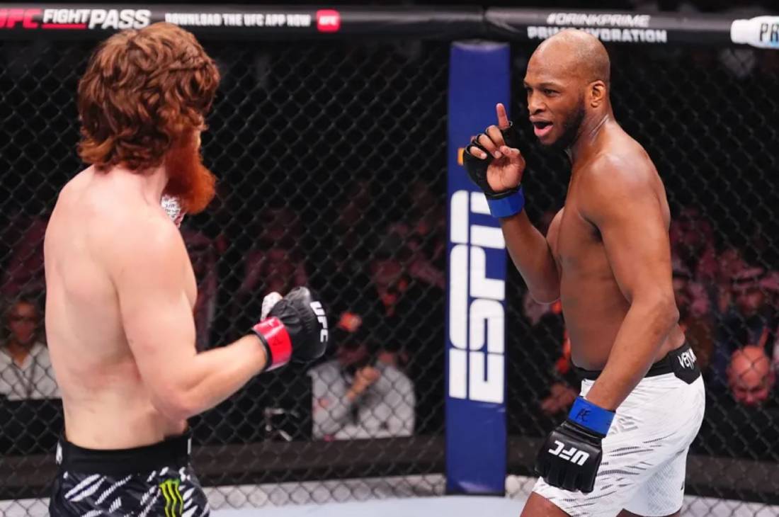 Макйл Пейдж (справа)