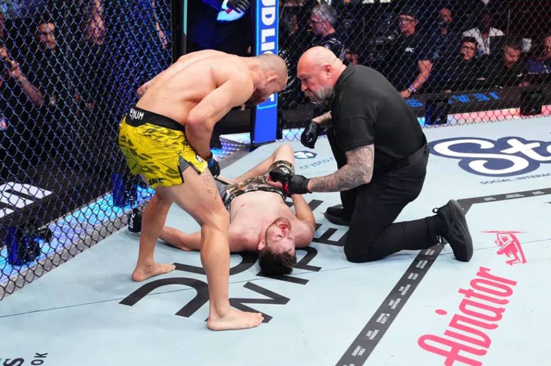 Джин Силва против Брайса Митчелла