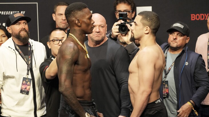 Роберт Уиттакер (справа)