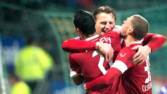 Дмитрий Булыкин принимает поздравления