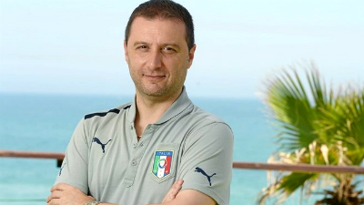 Девис Манджа