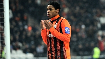 Луис Адриано