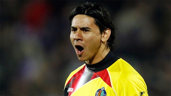 Оскар Устари