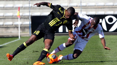 Саломон Калу (слева)