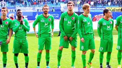 Футболисты «Рубина» перед матчем с «Динамо»